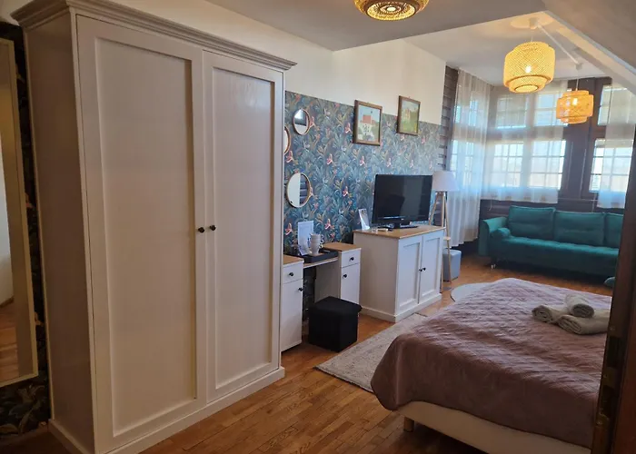 Pod Basztą Restauracja&WellnessPensjonat